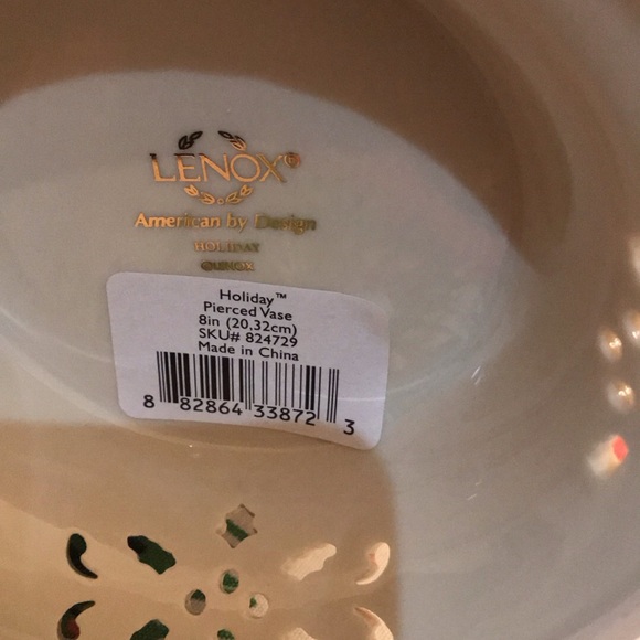 Lenox Holly Vase - Picture 2 of 5